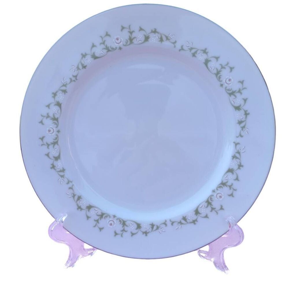Sheffield fine china,vintage, 10-in plate, pattern Elegance 502